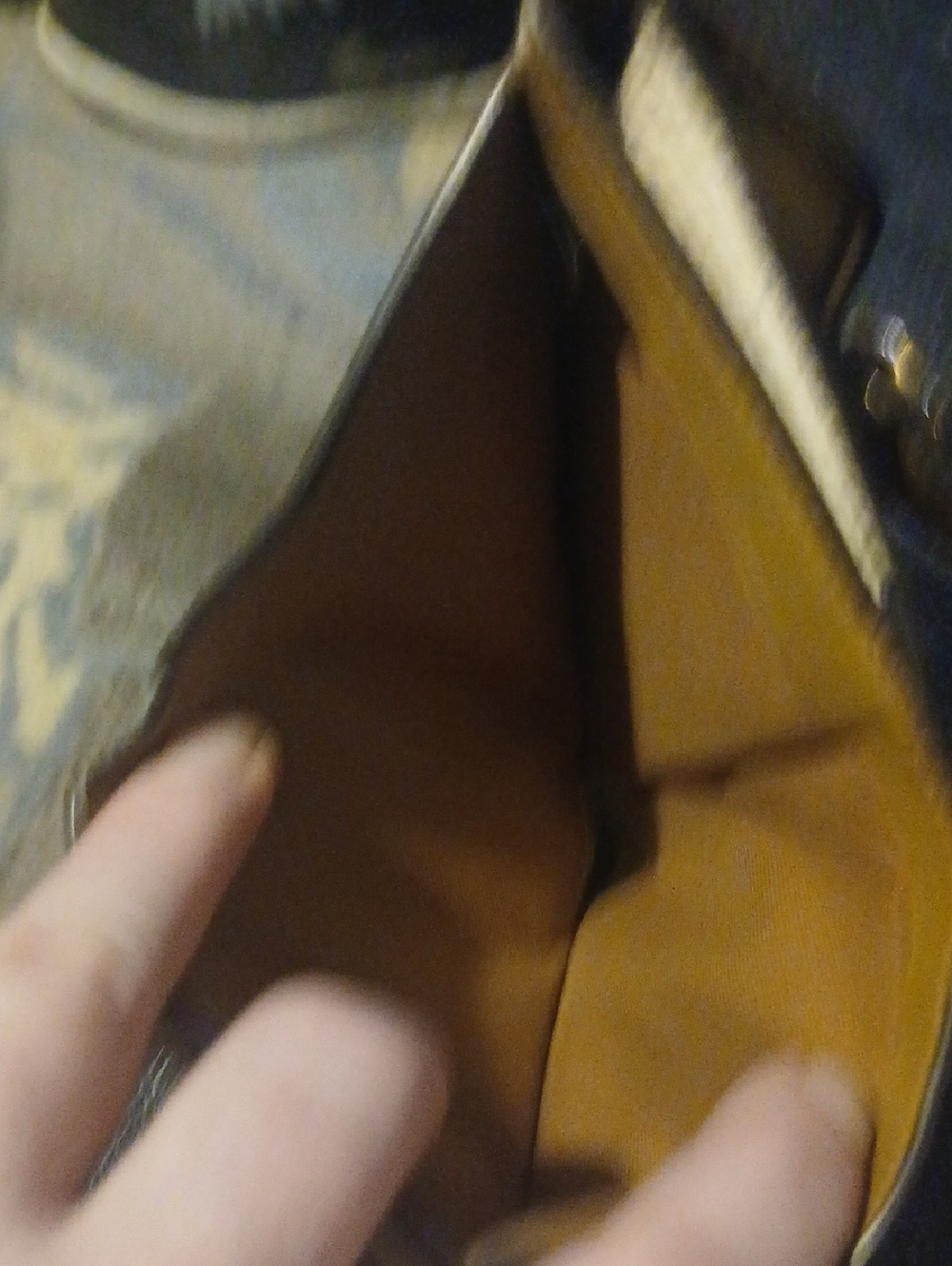 Coach Pebbled Leather Small Wallet in Off-White with Gold Turnlock - Picture 5 of 6
